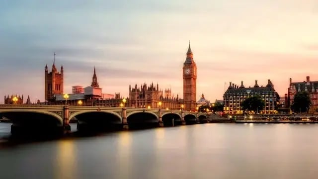london-united-kingdom-640x360